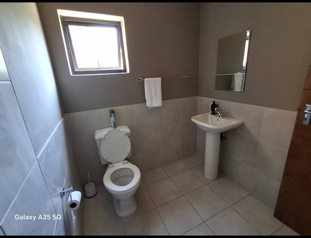 50M² BUSINESS TO LET IN SCOTTSVILLE